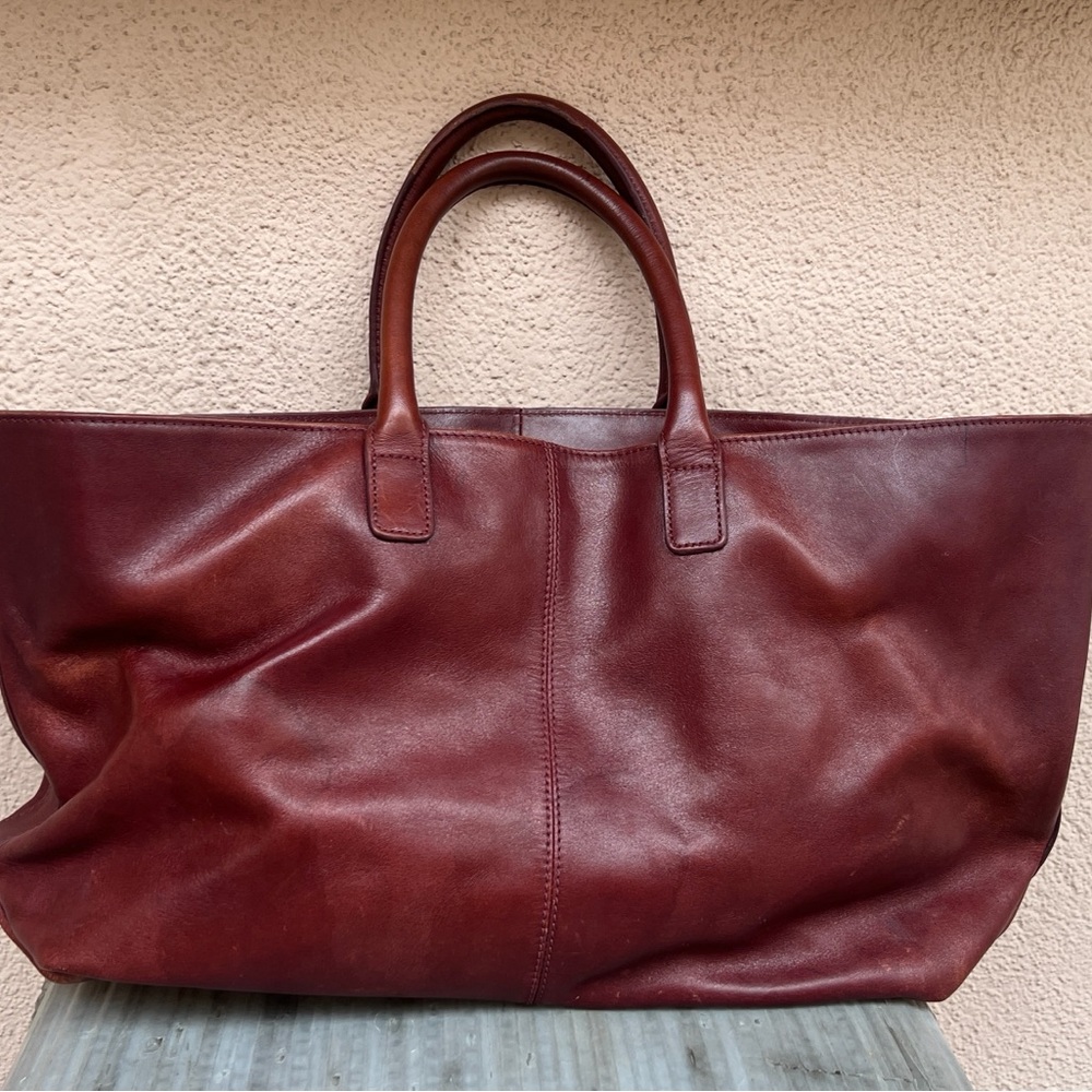 Liebeskind Berlin Handbag 'Chelsea' in Bordeaux 100% Soft Cow Leather